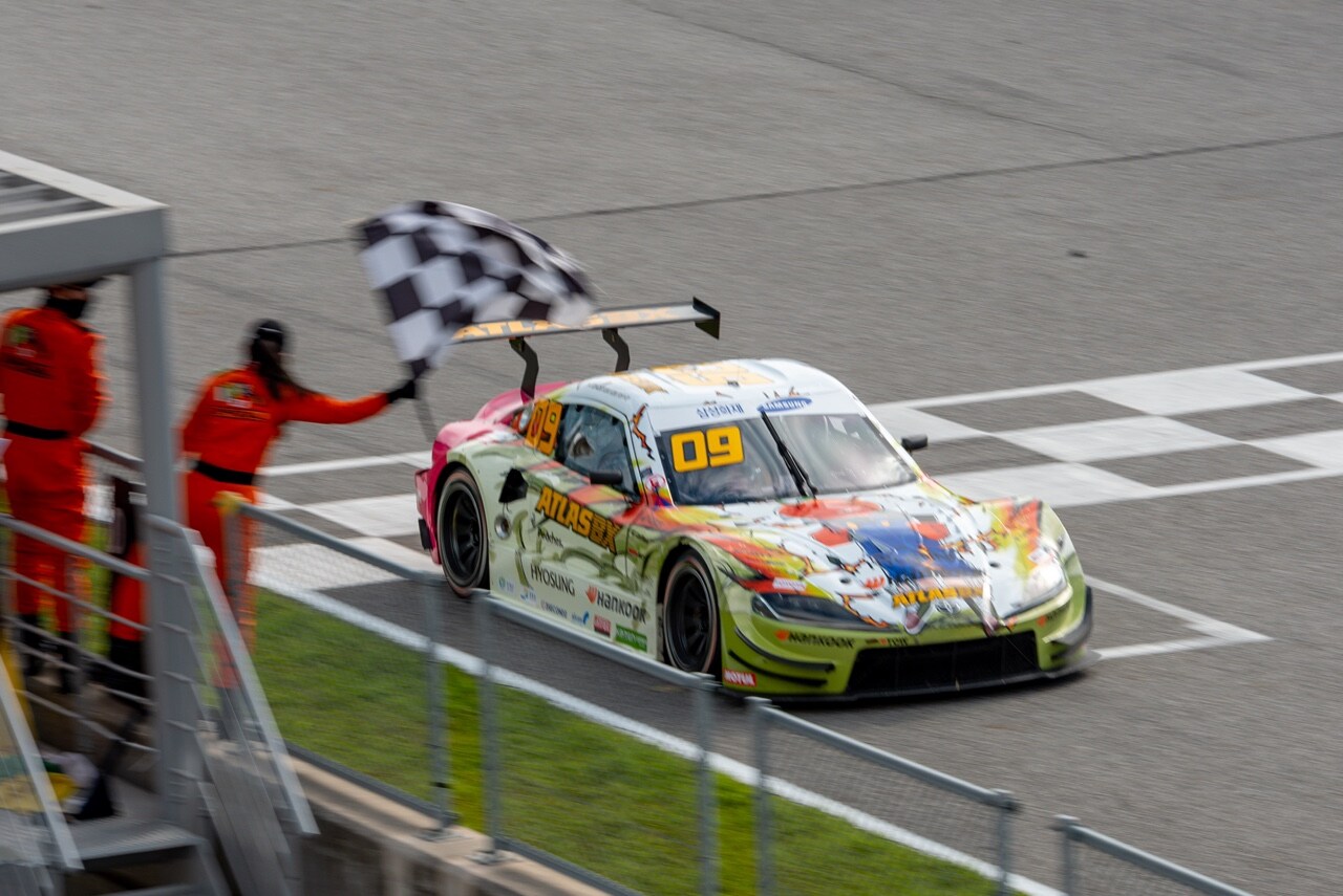 김종겸선수2위로결승선통과